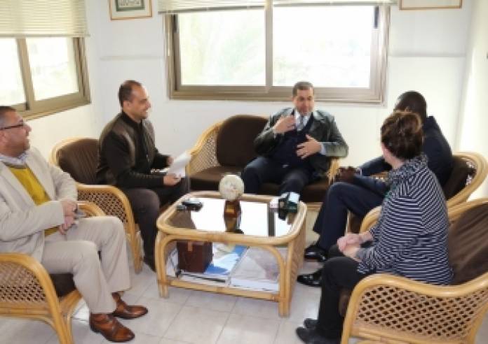 زيارة وفد الاتحاد لمنظمة الصليب الأحمر 