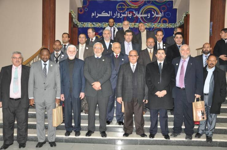 خلال اجتماع الامانة العامة الدكتور ابو الفتوح سنعمل من أجل تطوير الواقع الصحي بفلسطين عامة وغزة خاصة