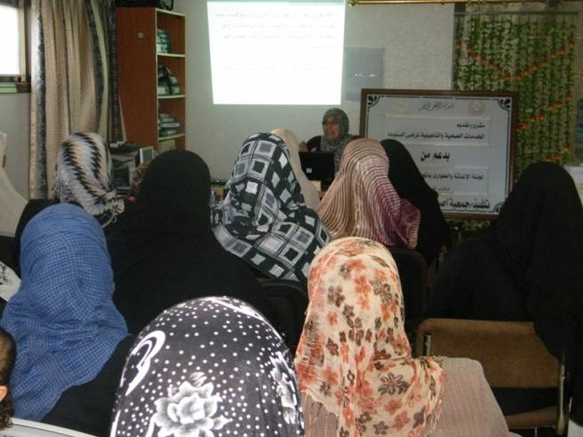 وفد من لجنة الإغاثة والطوارئ يزور جمعية أصدقاء الستوما 