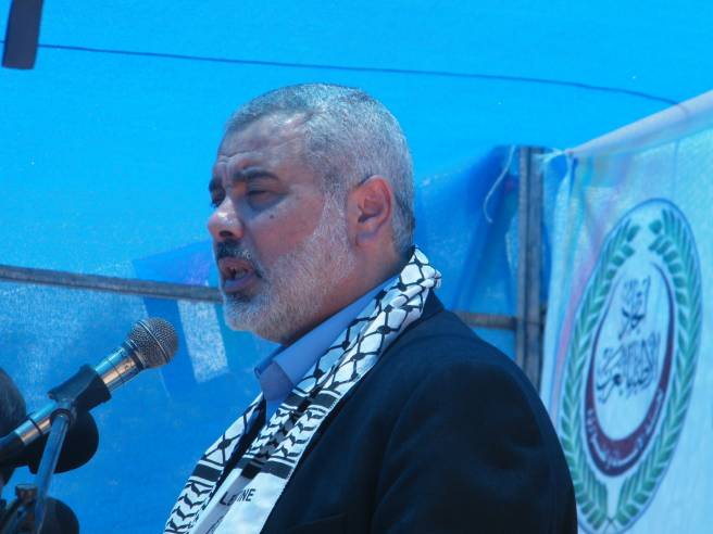 هنية يعلن عن اتفاق مع اتحاد الأطباء العرب لشراء الوقود المصري باسمهم وإرساله لتشغيل محطة الكهرباء 