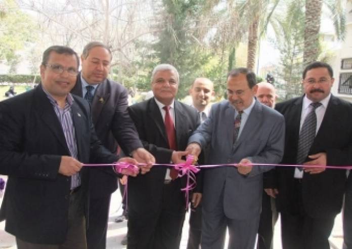 بتمويل من  إتحاد الأطباء العرب  ..جامعة الأقصى في خان يونس تفتح عيادة طبية 