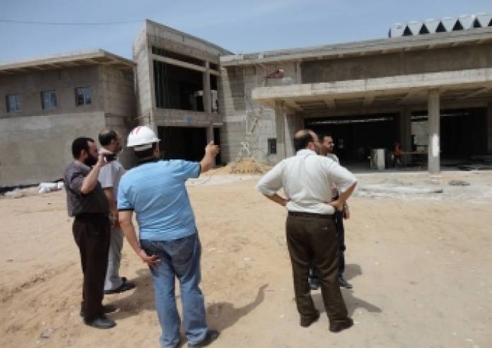 الإغاثة والطوارئ تستقبل طبيبين من أساتذة أمراض النساء و التوليد بكلية الطب جامعة الزقازيق 